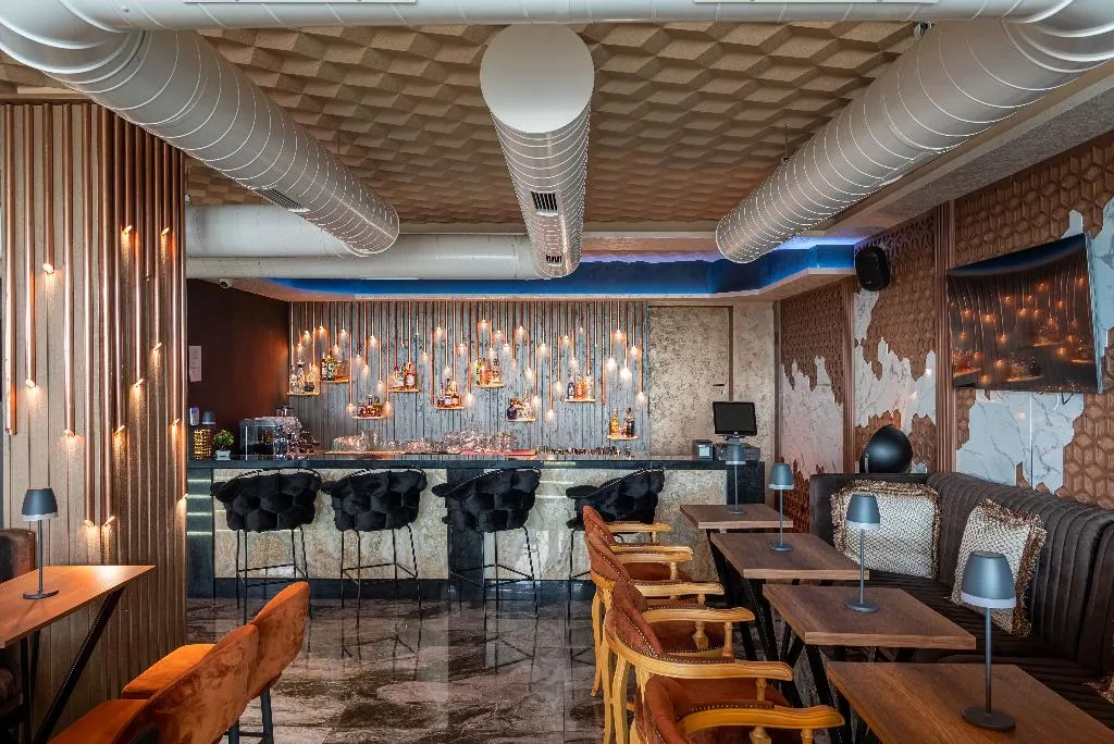 Bar, Paradiso Dreams, Bourgas