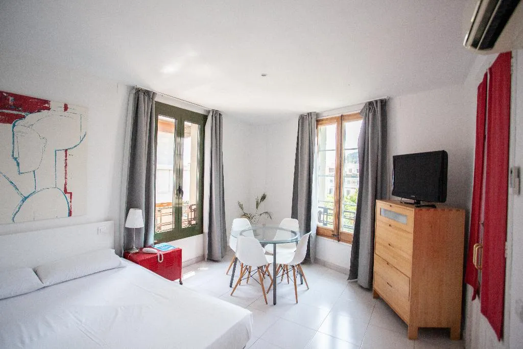 APARTMENT CAPACITY 6 Room, Bacardi Central Suites, Barcelona