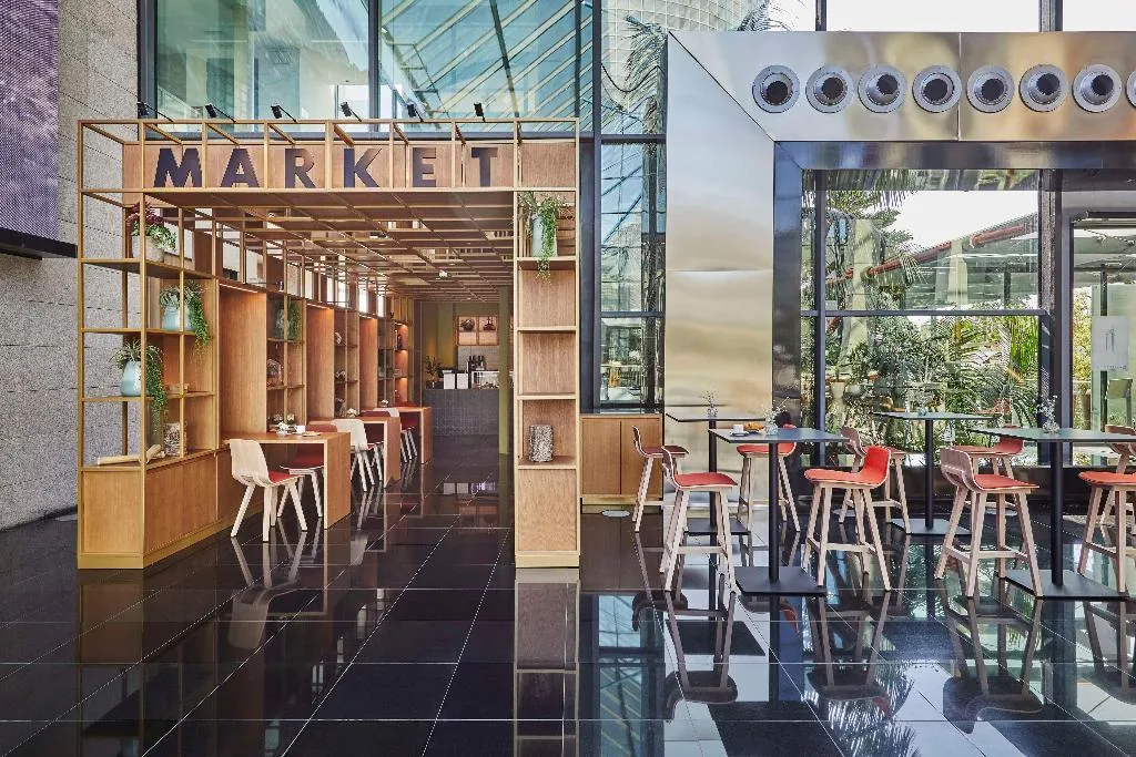 Lobby, Hyatt Regency Barcelona Tower, Barcelona