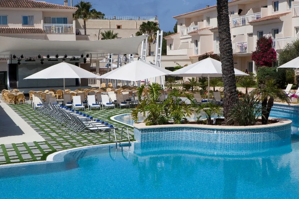 Terrace, Aparthotel Isla de Cabrera, Majorca
