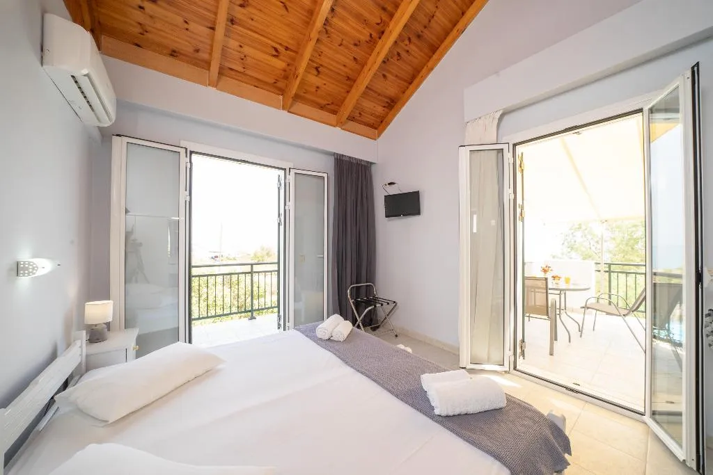 DOUBLE STANDARD Room, Xi Village, Kefallinia