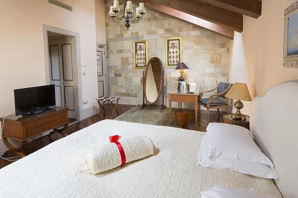DOUBLE CLASSIC Room, The Pucic Palace, Dubrovnik