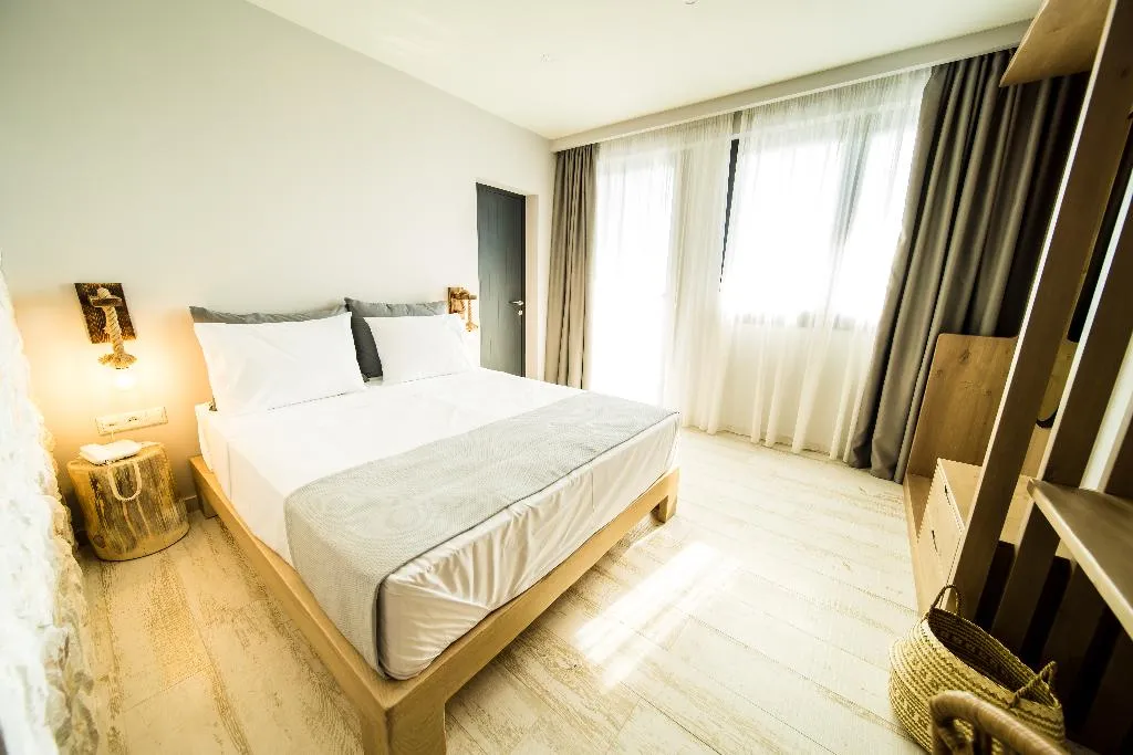 QUADRUPLE DELUXE TWO BEDROOM Room, Kali Thea Suites, Halkidiki
