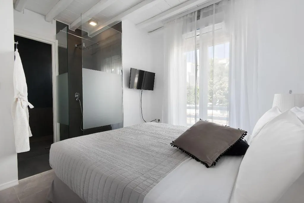 Room, Riva Suites, Mykonos