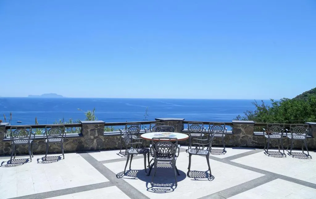 Terrace, Loreley, Naples