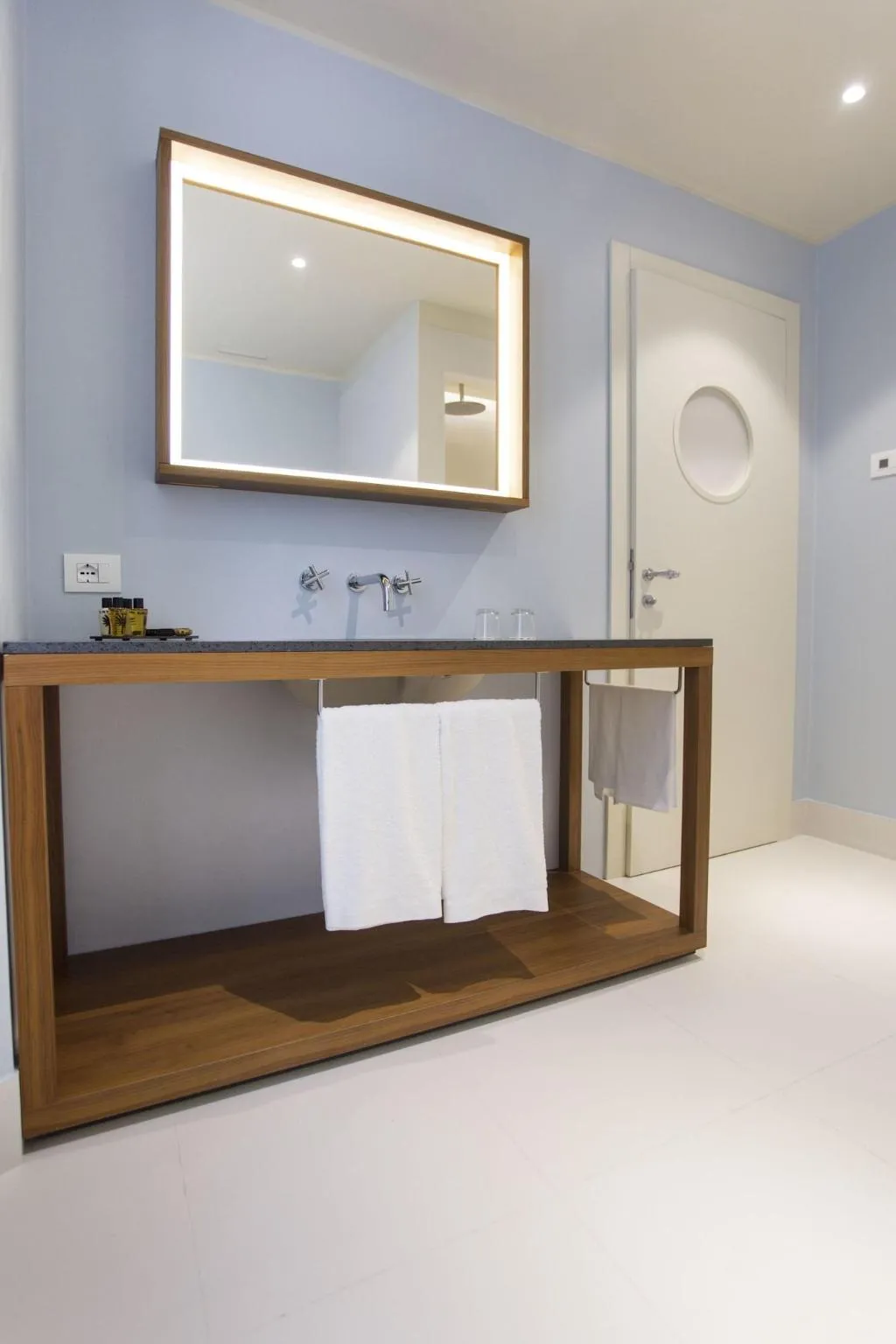 Room, Savona 18 Suites, Milan