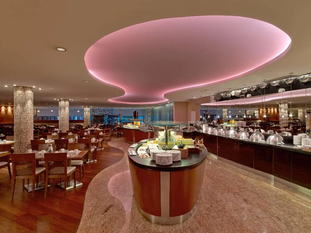 Restaurant, Hilton Diagonal Mar Barcelona, Barcelona