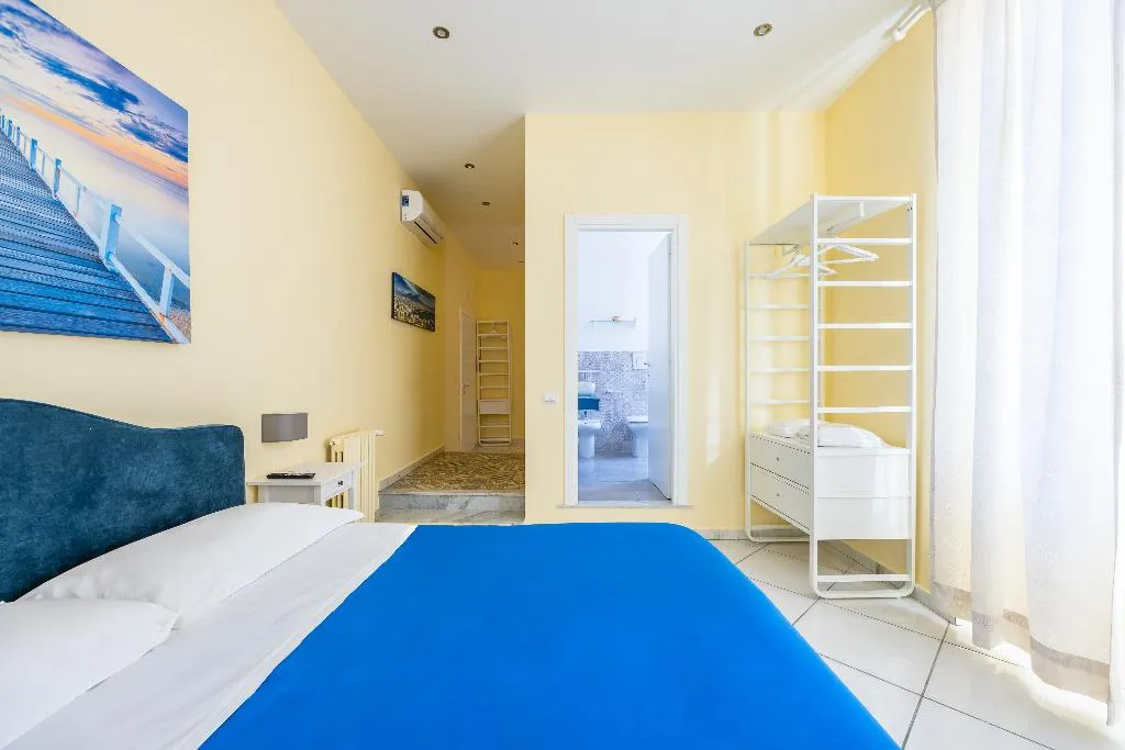 QUADRUPLE CLASSIC Room, La Casa Di Bruno, Naples