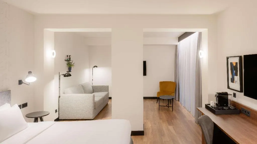 FAMILY ROOM STANDARD Room, Radisson Blu 1882 Hotel, Barcelona Sagrada Familia, Barcelona