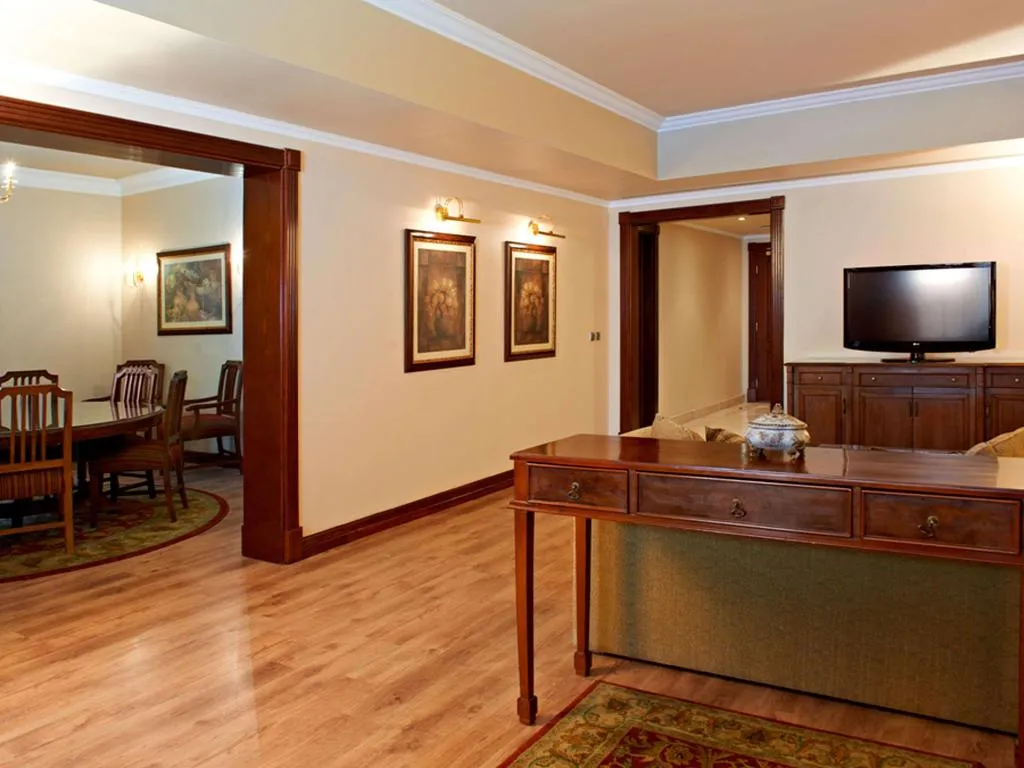SUITE STANDARD Room, Hilton Zamalek Residence Cairo, Cairo