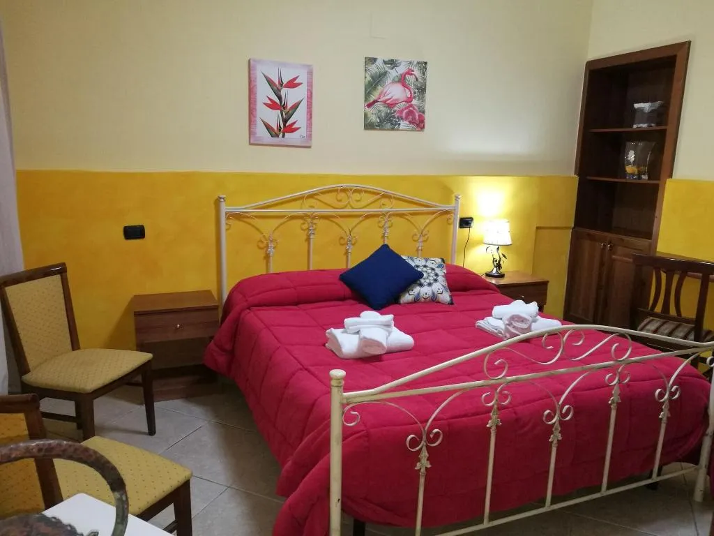 Room, Garden inn, Naples