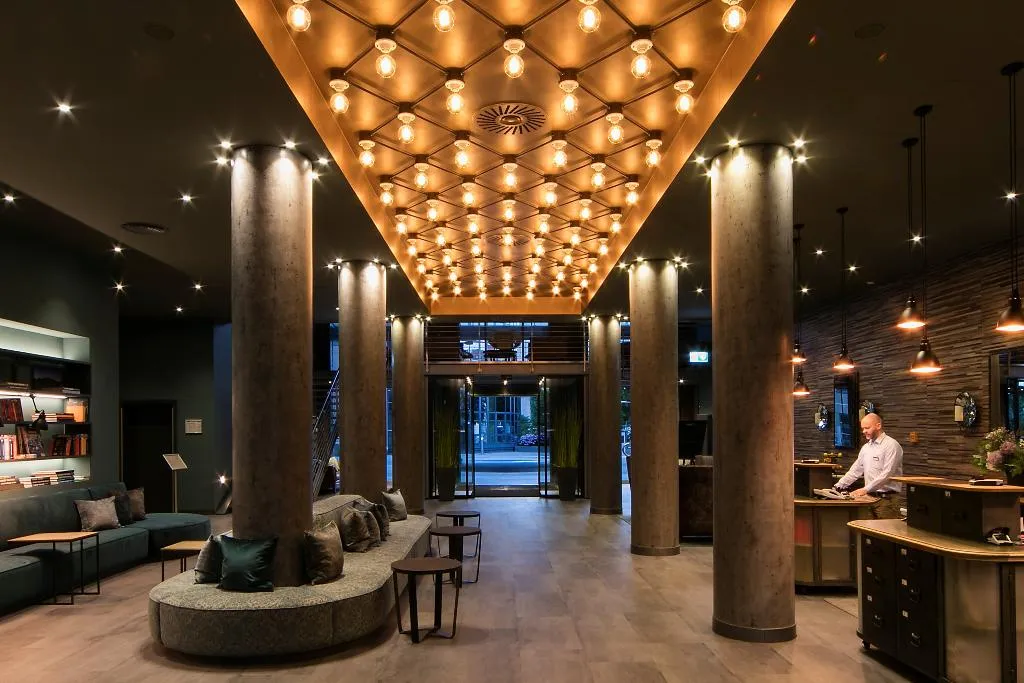 Lobby, Ameron Abion Spreebogen Waterside, Berlin