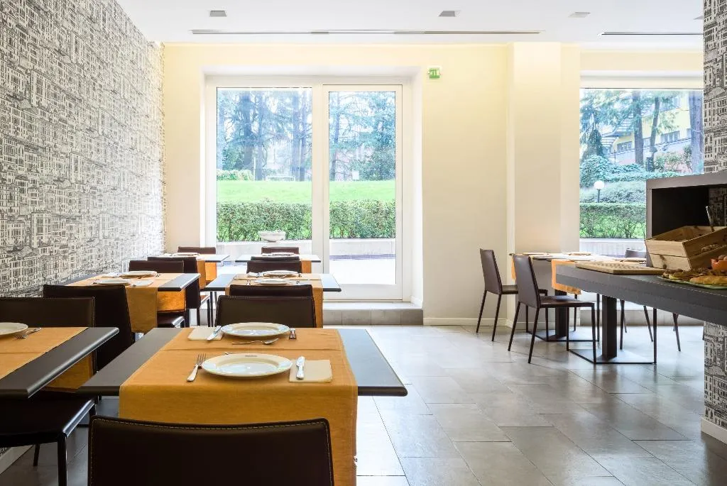 Restaurant, Hotel Tiziano - Gruppo MiniHotel, Milan