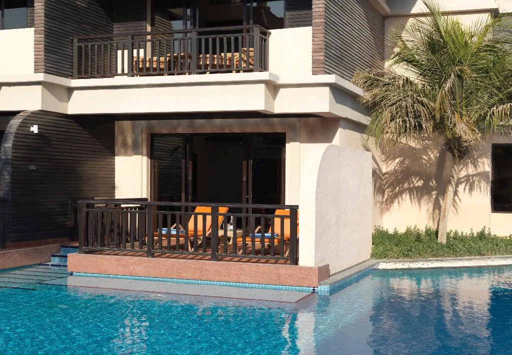 Double or Twin PREMIER Room, Anantara The Palm Dubai Resort, Dubai