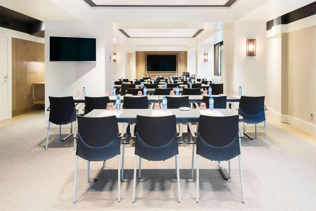 Conferences, Barcelona Universal, Barcelona
