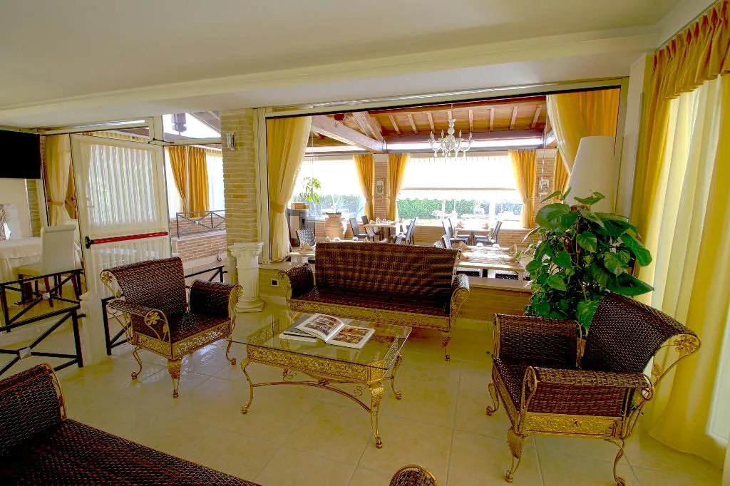 Lobby, Villa Tirreno, Rome