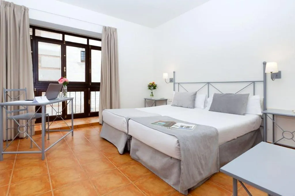 TWIN CLASSIC Room, Sercotel Toledo Imperial, Madrid