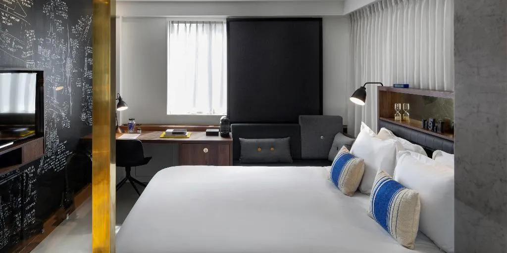 DOUBLE SUPERIOR Room, Ink Hotel Amsterdam - MGallery Collection, Amsterdam