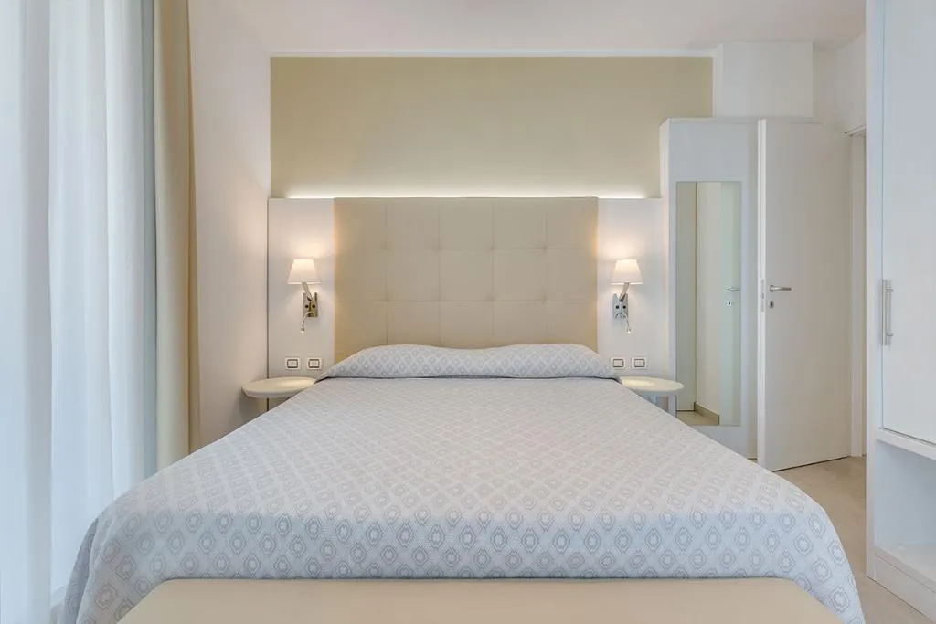 Room, Hotel Ambassador, Venice