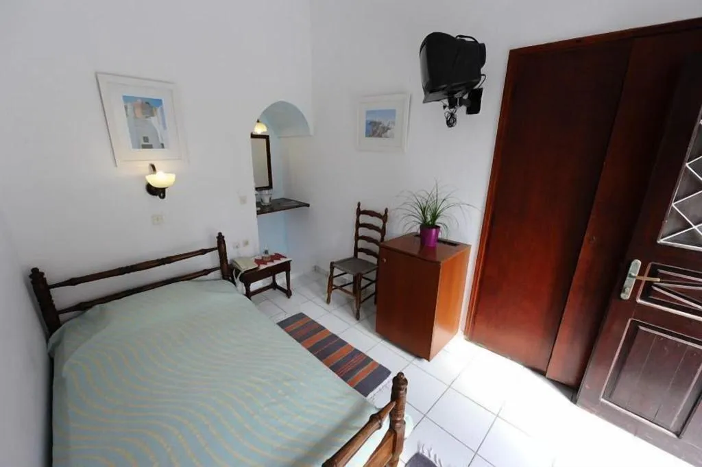 SINGLE STANDARD Room, Kavalari Hotel, Santorini
