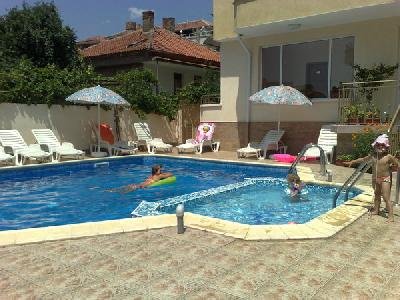 Larisa 1and 2, Bourgas