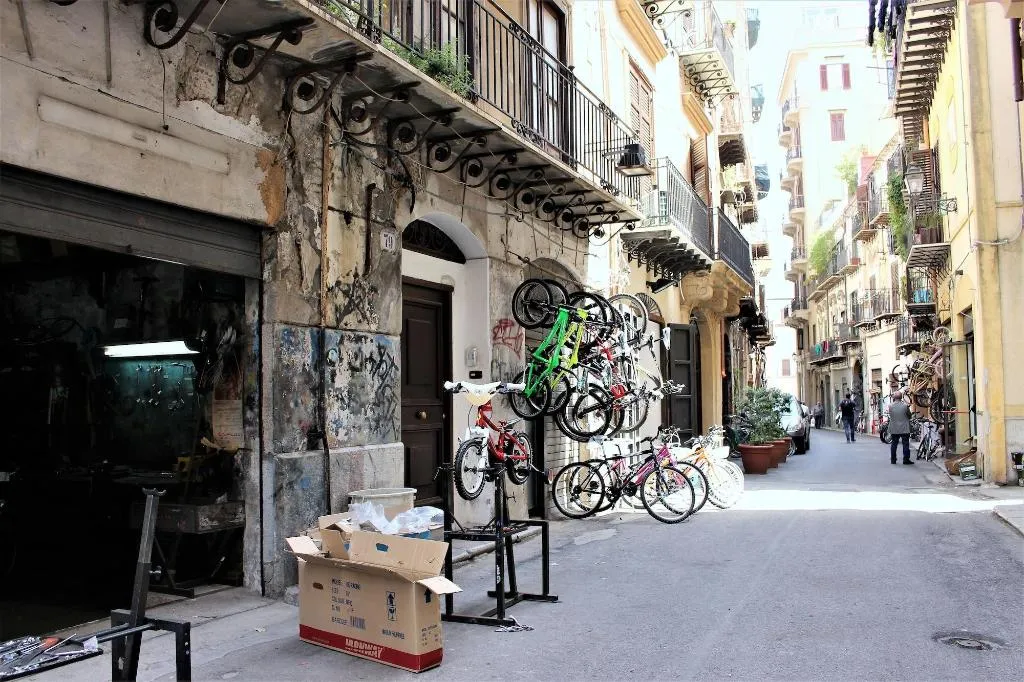 General view, La Via Delle Biciclette, Palermo