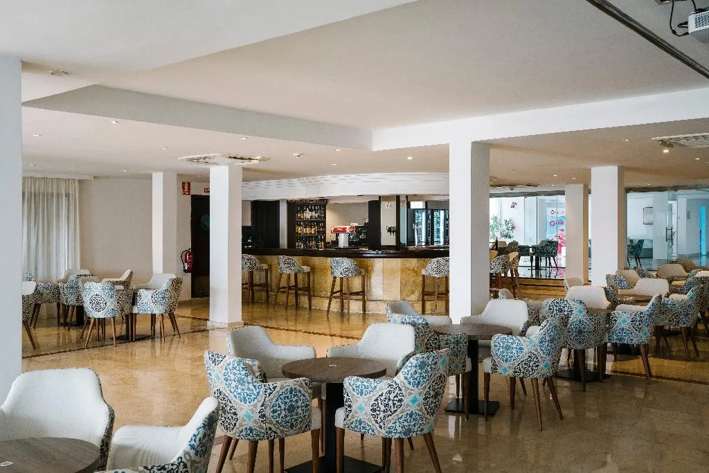 Bar, Alua Suites las Rocas, Majorca