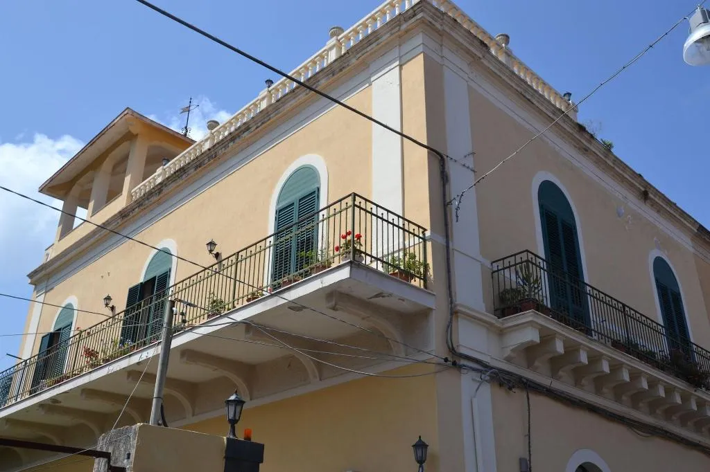 General view, Villa Carati, Palermo