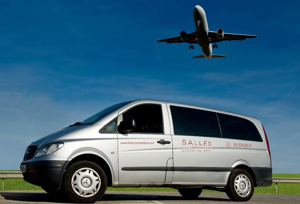 DOUBLE CAPACITY 3 Room, Salles Hotel Ciutat del Prat Barcelona Airport, Barcelona