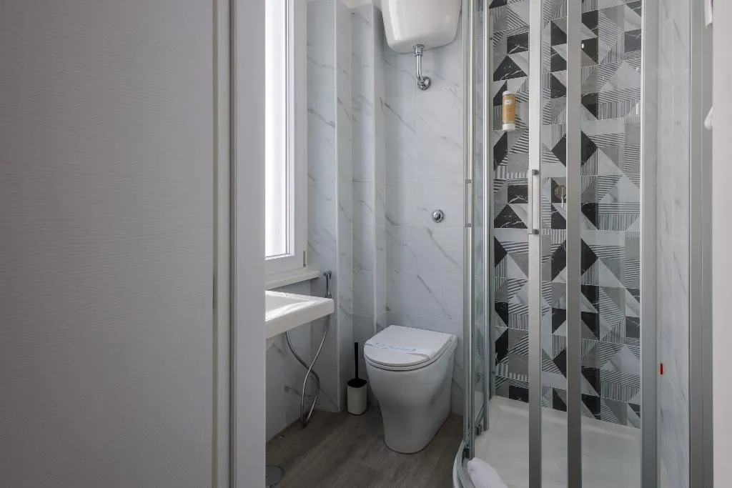 DOUBLE SUPERIOR Room, Crossroad Hotel, Rome