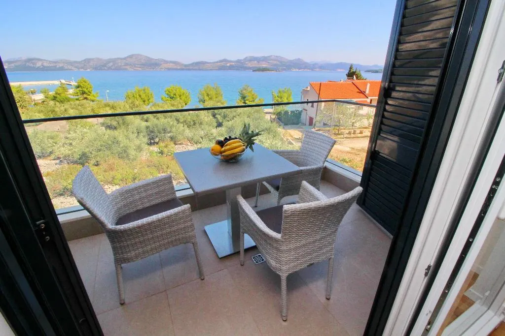 APARTMENT SEA VIEW WITH BALCONY Room, Apartments Kula, Dubrovnik