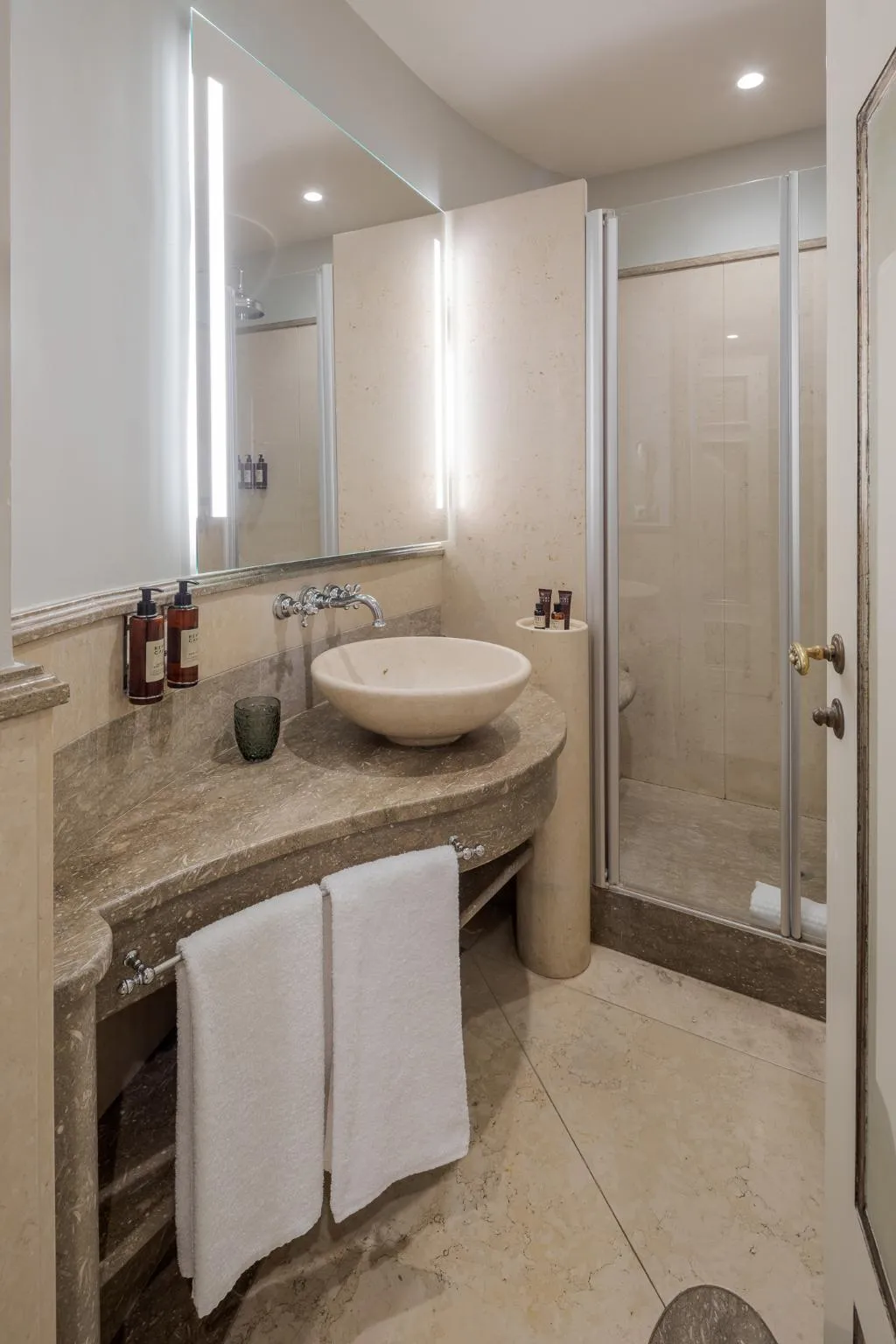 DOUBLE EXECUTIVE Room, Donna Camilla Savelli - VRetreats, Rome
