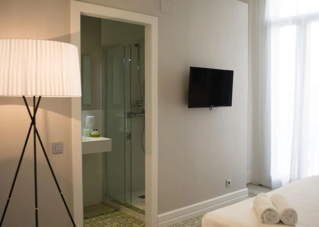 Room, Forgetmenot, Barcelona