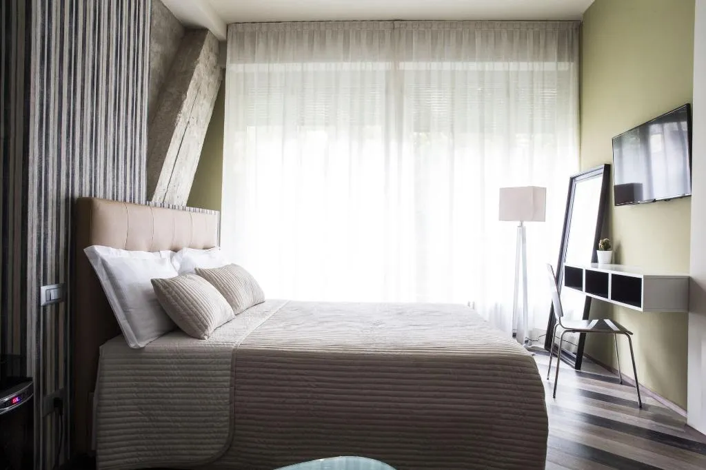 Room, Serendipity Rooms, Milan