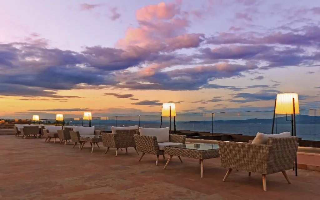 Terrace, Miraggio Thermal Spa Resort, Halkidiki