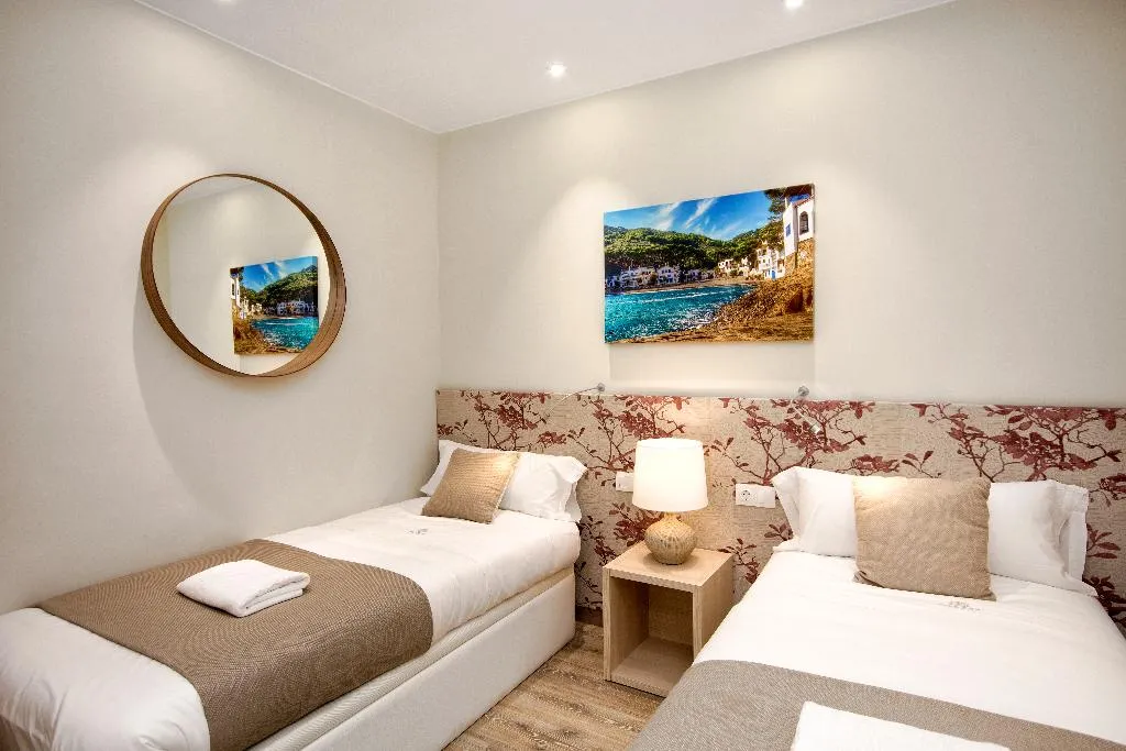 APARTMENT TWO BEDROOMS Room, Mercedes Heritage Apartments, Barcelona