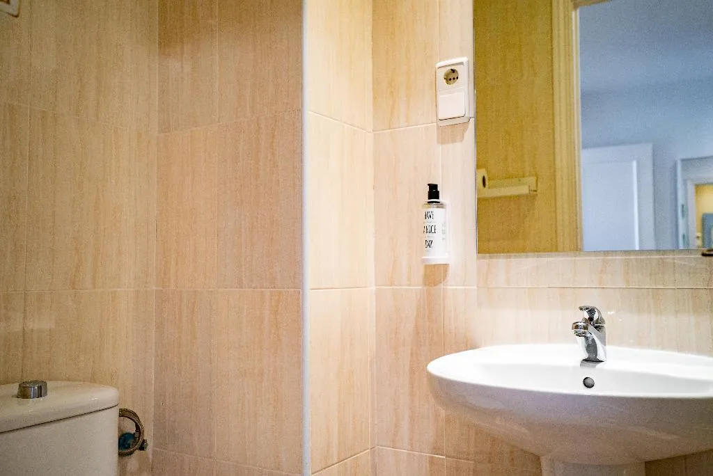 APARTMENT CAPACITY 1 Room, Smartr Madrid Gran Via 47, Madrid