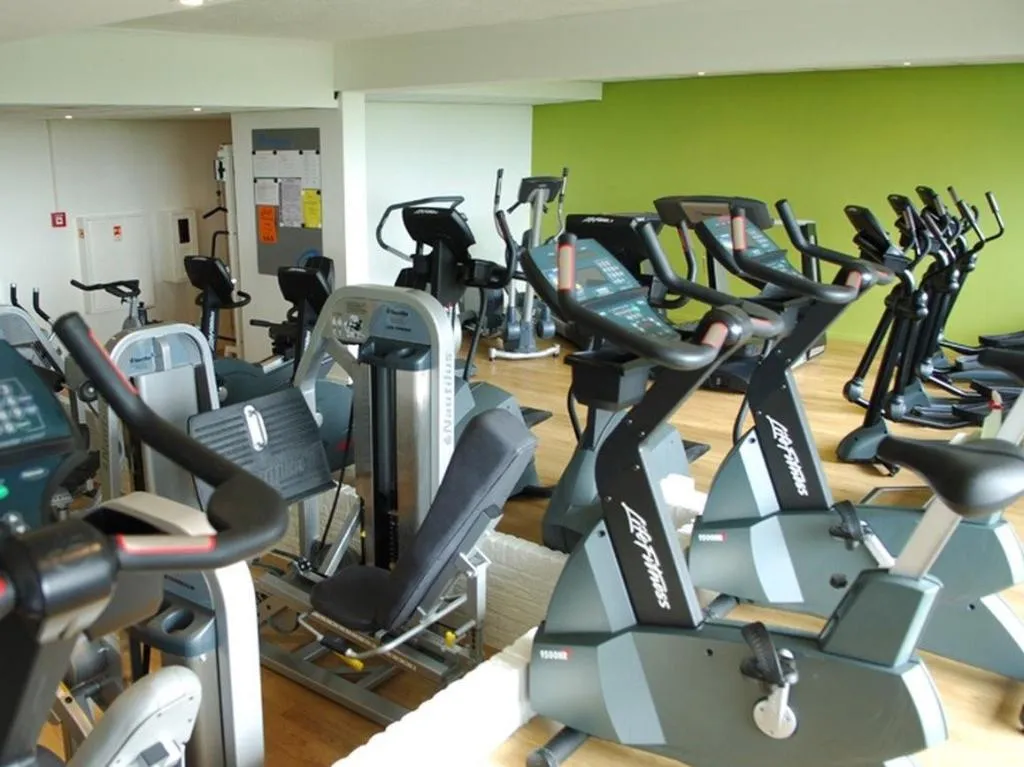 Sports and Entertainment, Van der Valk Hotel Volendam, Amsterdam