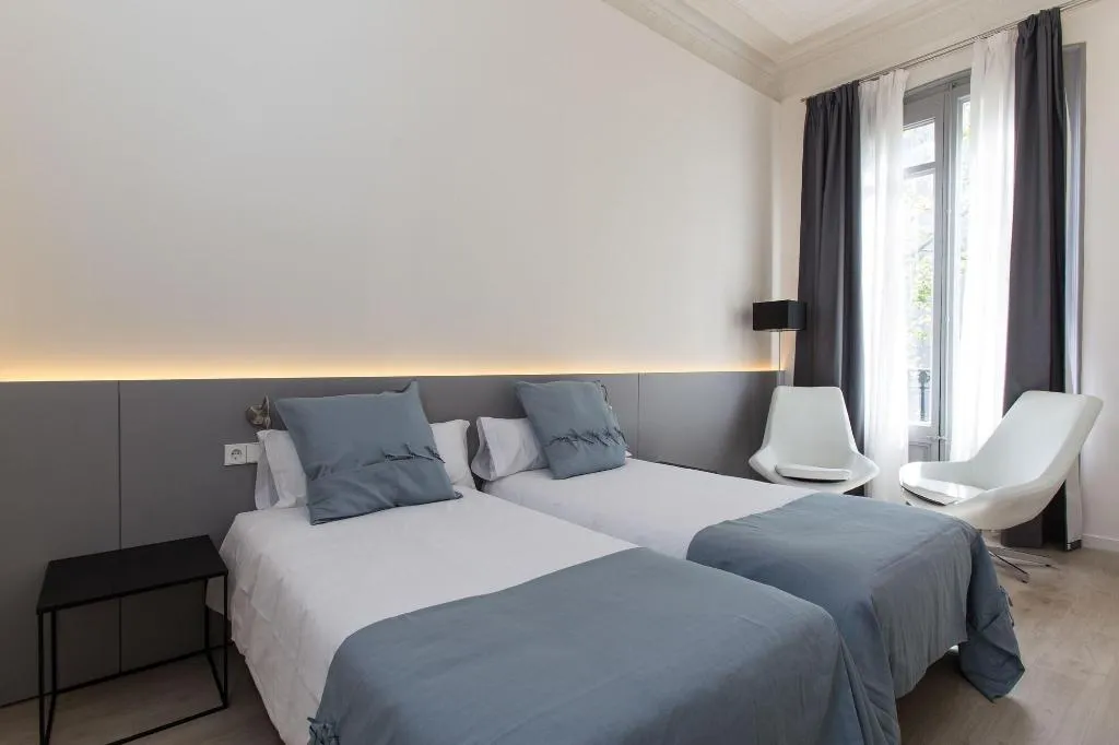 Room, Izaila Plaza Catalunya, Barcelona