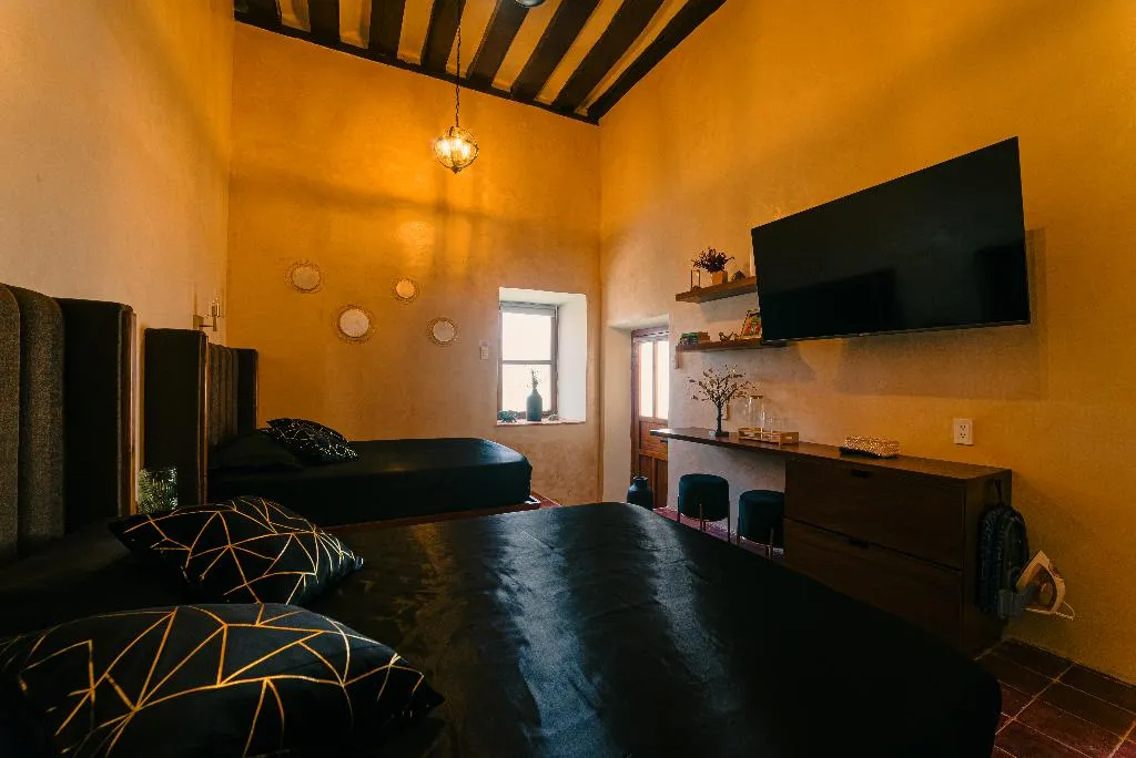 QUADRUPLE TWO DOUBLE BEDS Room, Hotel Boutique Casa Lanz Xvii, Cancun Area