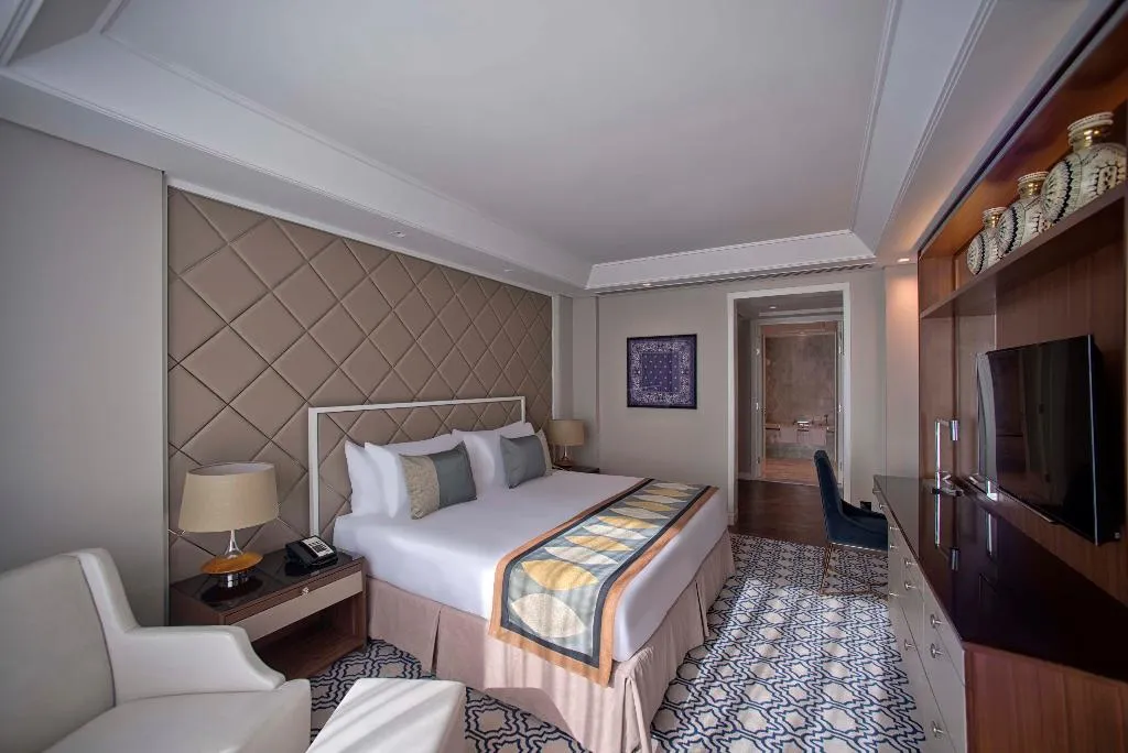 SUITE LUXURY CITY VIEW Room, Taj Dubai, Dubai