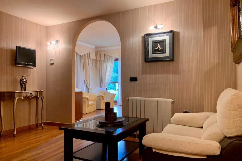 SUITE STANDARD Room, Los Dolmenes, Andalucia