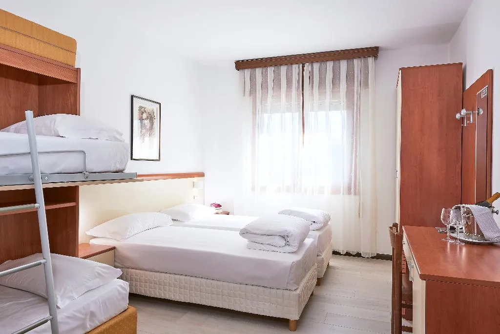 QUADRUPLE STANDARD Room, Hotel Due Ragni, Venice