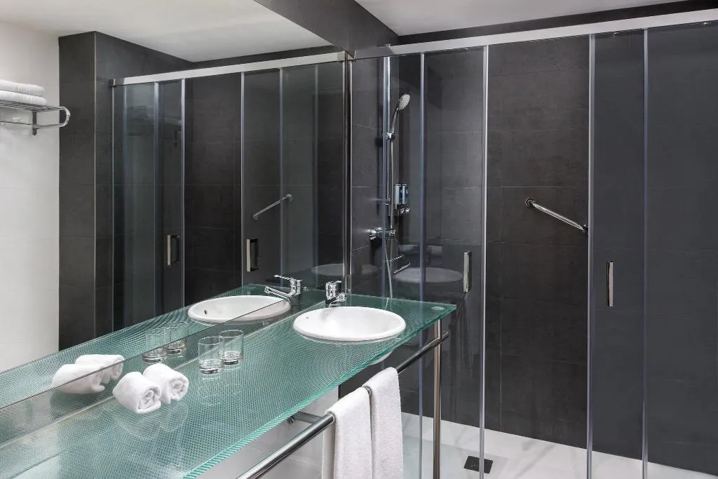 Room, Four Points by Sheraton Barcelona Diagonal, Barcelona