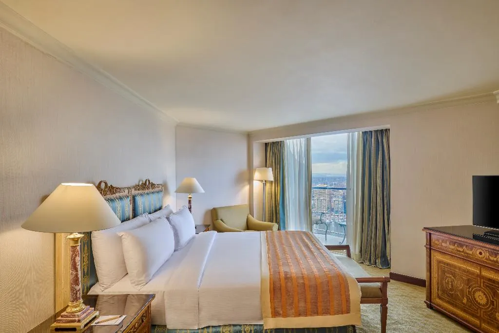 SUITE DELUXE WITH VIEWS Room, Hilton Cairo Grand Nile, Cairo