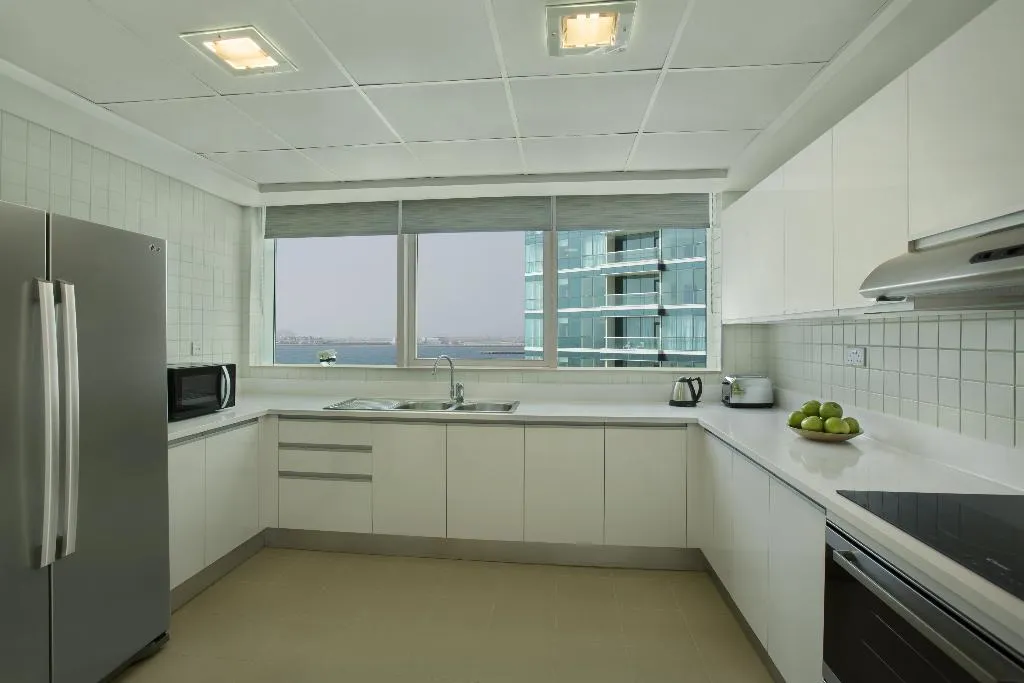 SUITE THREE BEDROOMS Room, DoubleTree by Hilton Dubai, Jumeirah Beach, Dubai