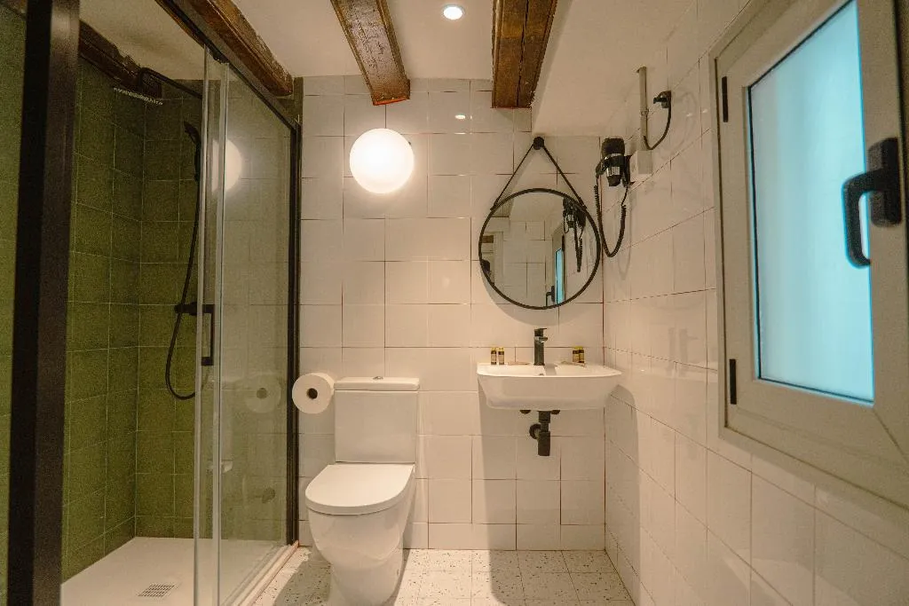 APARTMENT CAPACITY 6 Room, Smartr Barcelona Ramblas, Barcelona