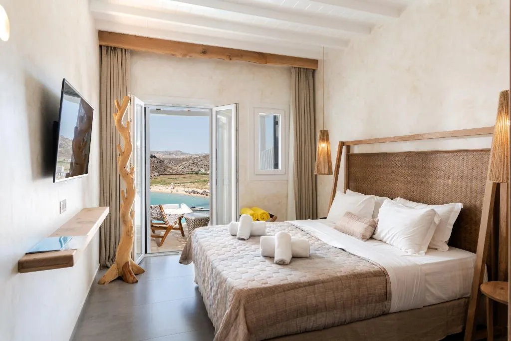 STUDIO WITH PRIVATE POOL Room, Panormos Village Seaside Resort, Mykonos