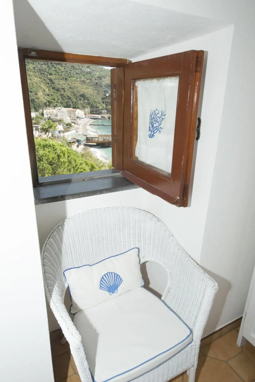 Room, Marina del Cantone Chalet, Naples