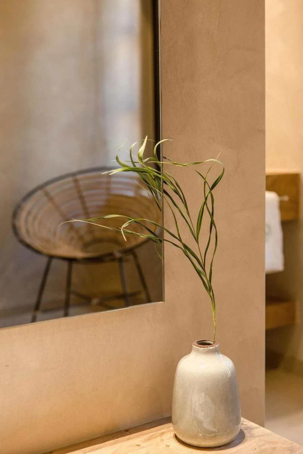 Room, J&G Suites, Crete